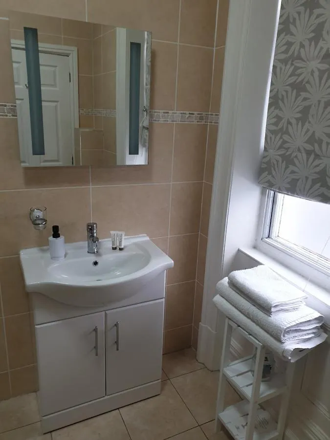 The Shakespeare Deluxe Hotel And Caribbean Restaurant Halifax Bed & Breakfast